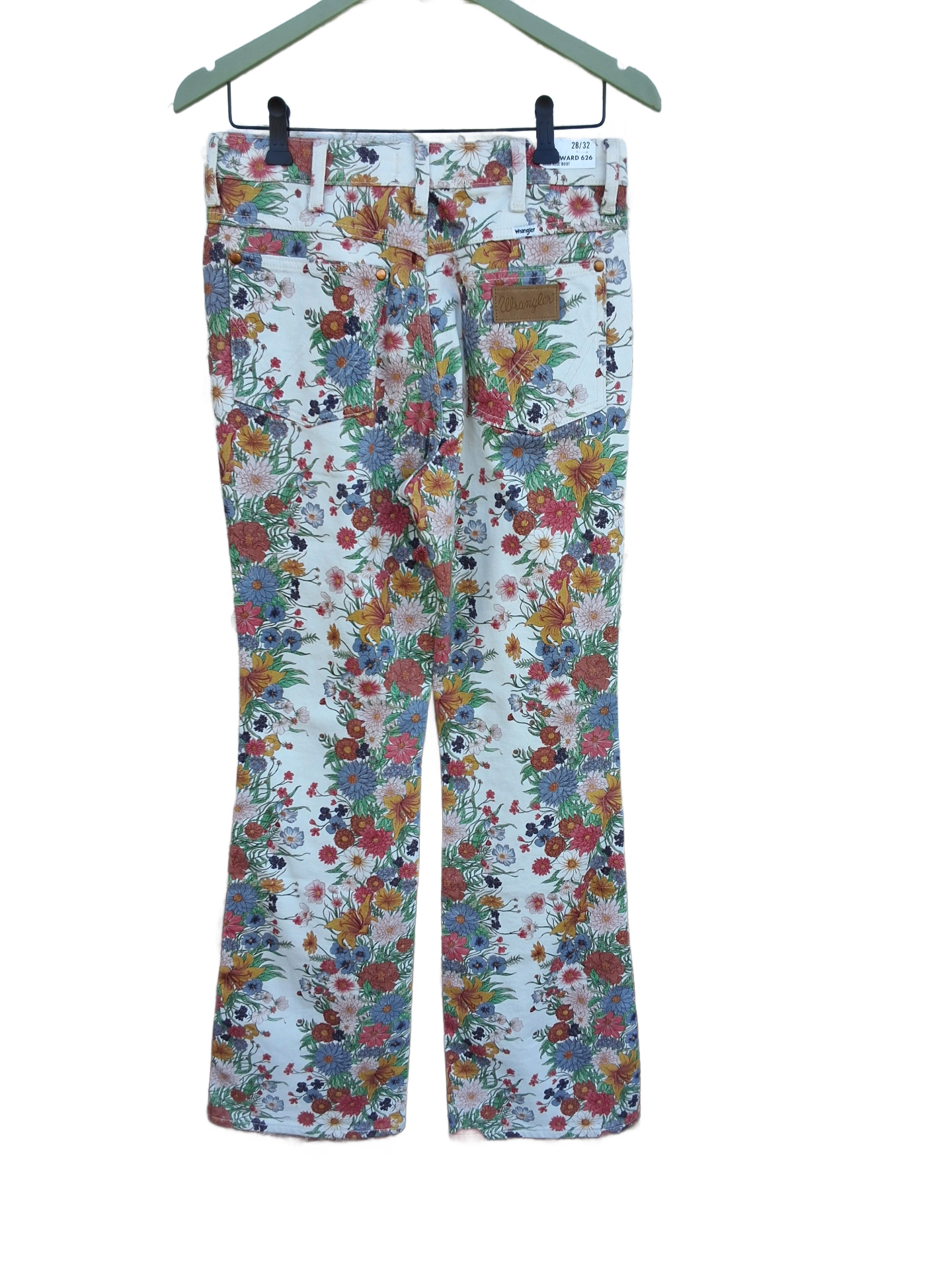 Wrangler (Size 28x32) NWT