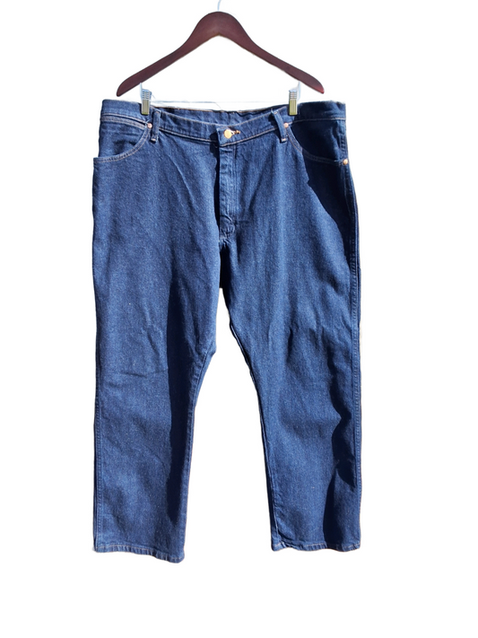 Wrangler (Size 42x30)