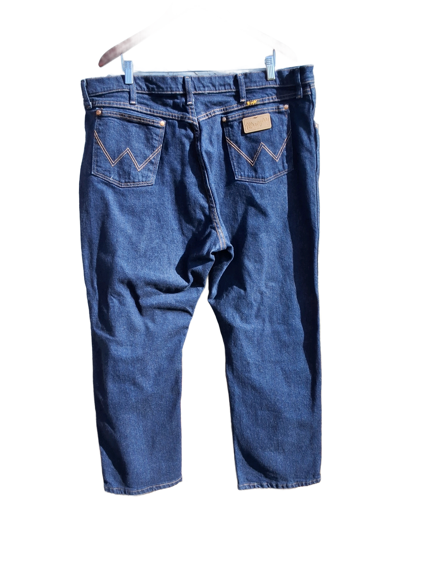 Wrangler (Size 42x30)