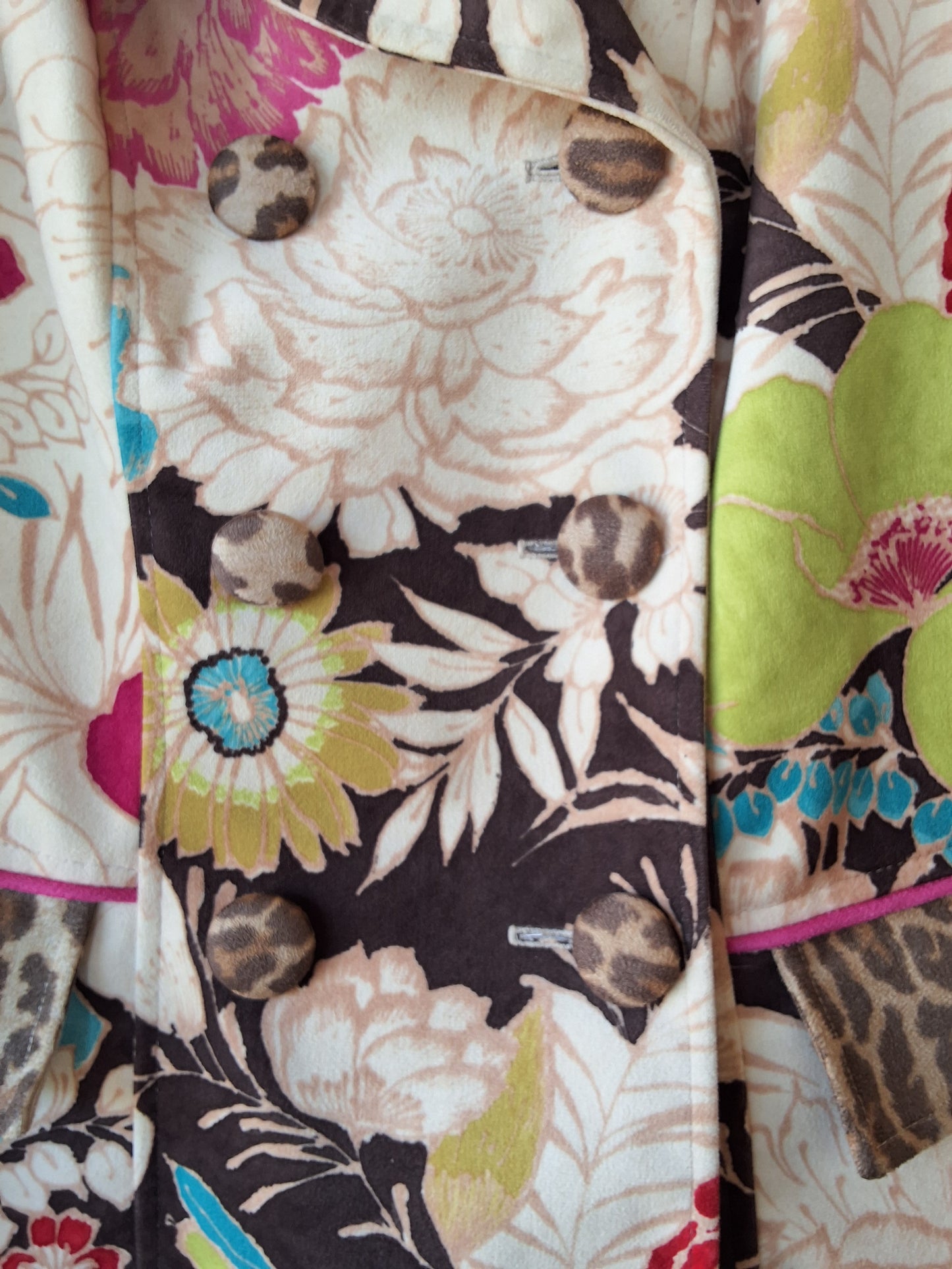 3 Sisters (Size M) Excellent Condition