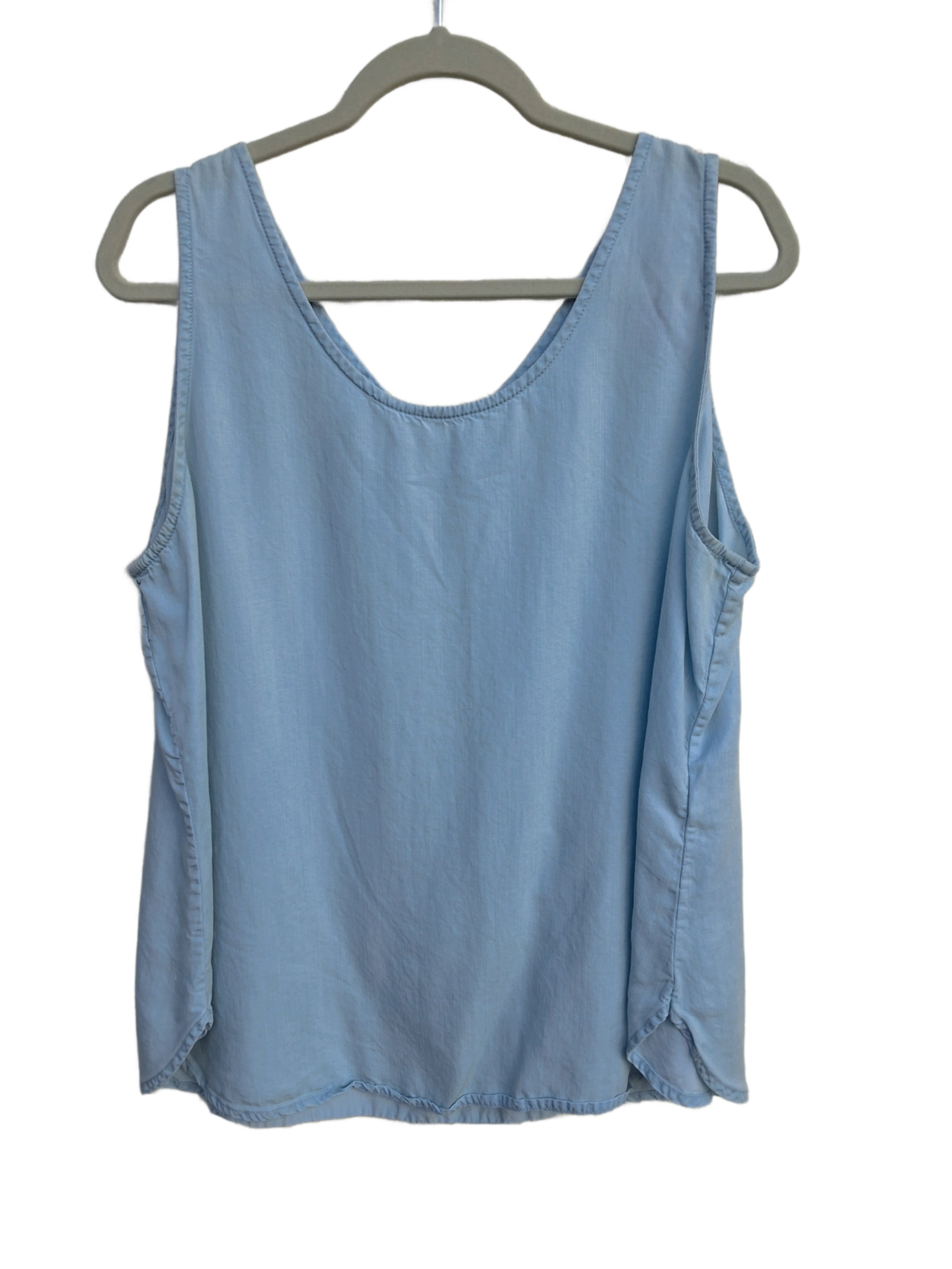No Label (Measures at an XL)