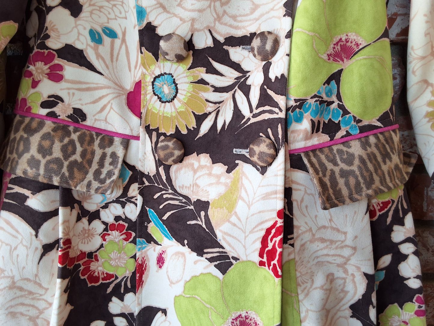 3 Sisters (Size M) Excellent Condition