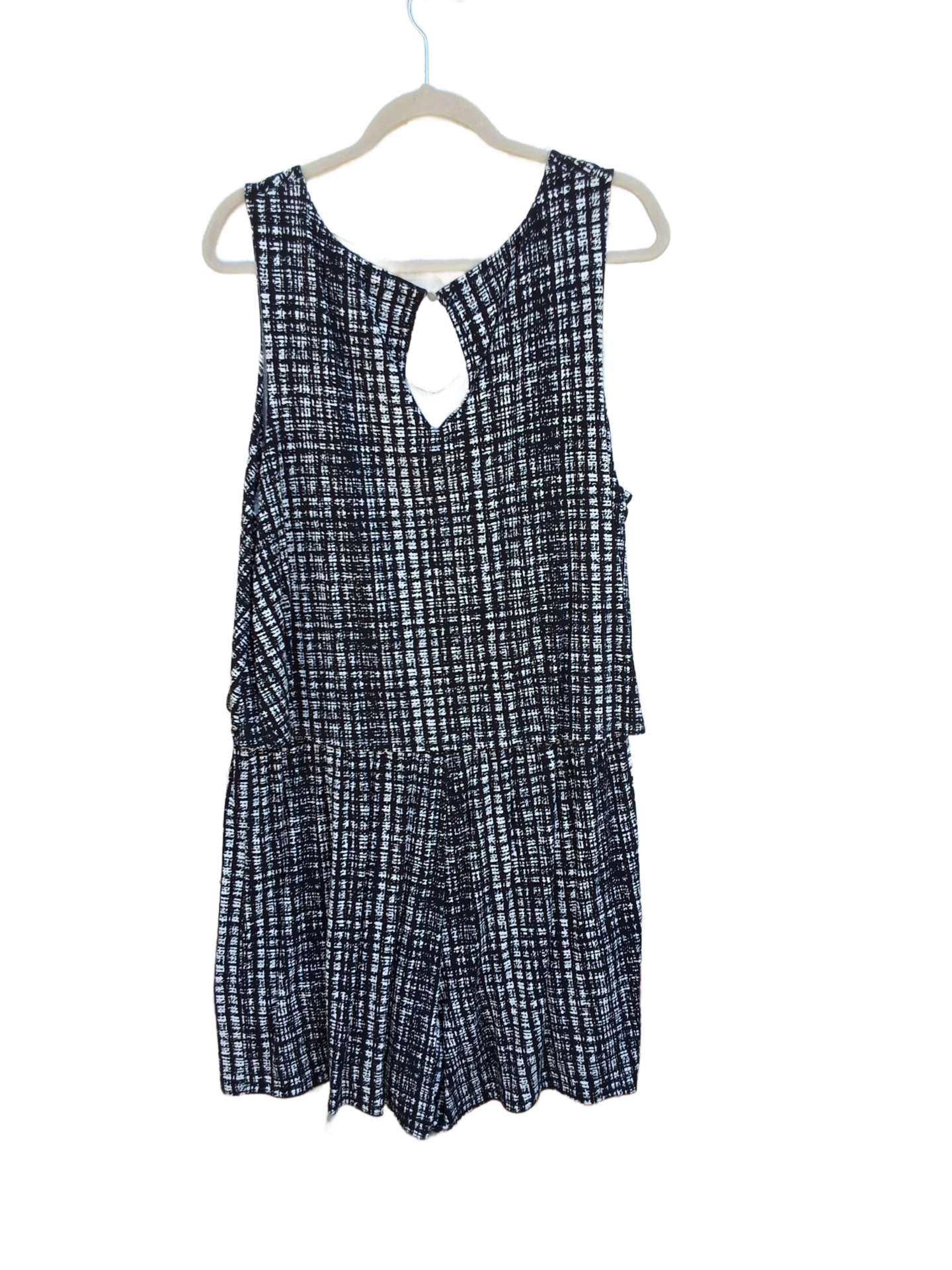 Apt . 9 (Size XL)