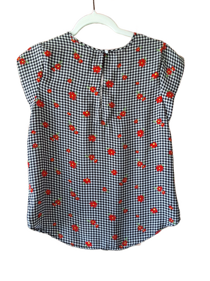Lily White Size M