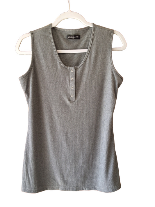 LexisLove Size L NWOT